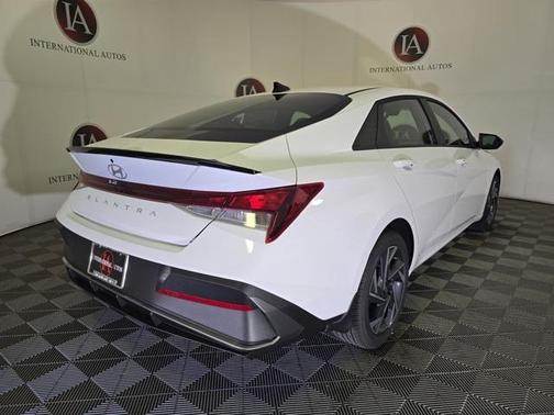 2025 Hyundai ELANTRA Sport