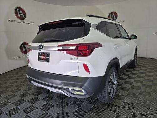 2021 Kia Seltos EX
