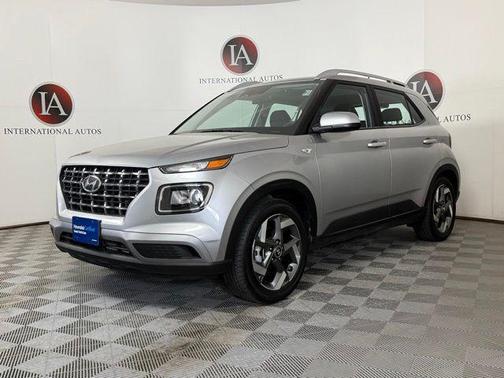 Shimmering Silver 2023 Hyundai VENUE SEL