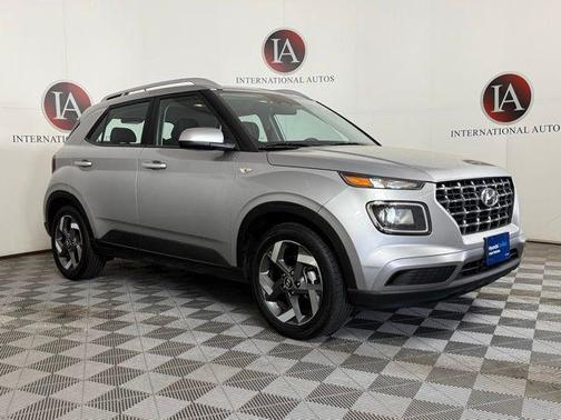 Shimmering Silver 2023 Hyundai VENUE SEL