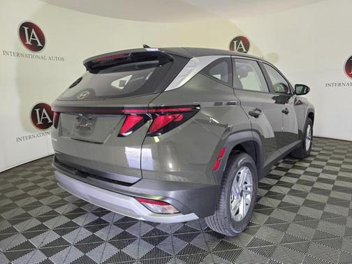 2025 Hyundai TUCSON SE
