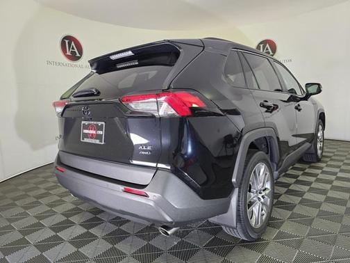 2022 Toyota RAV4 XLE Premium