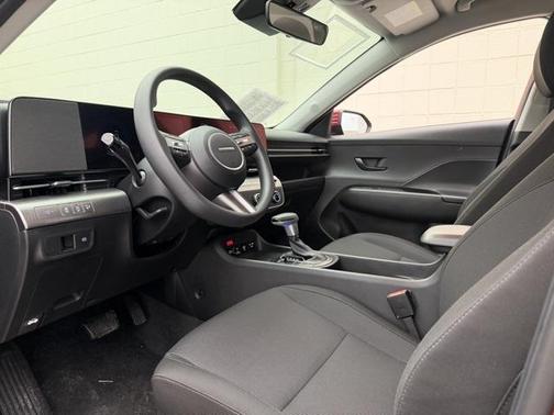 2024 Hyundai KONA SE
