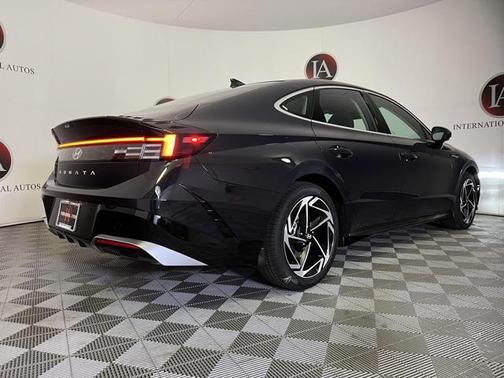 2026 Hyundai SONATA SEL