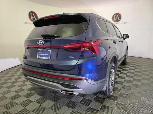 2022 Hyundai SANTA FE SE