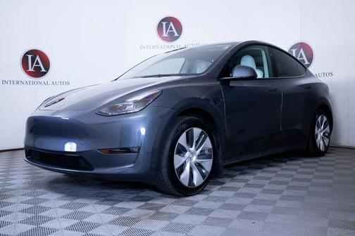 Midnight Silver Metallic 2023 Tesla Model Y Long Range Dual Motor All-Wheel Drive