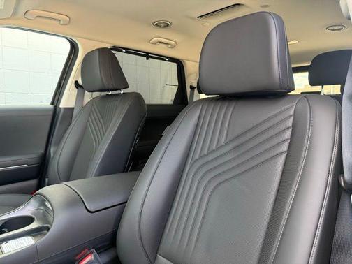 Abyss Black Pearl 2026 Hyundai PALISADE SEL 7P