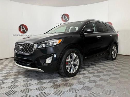 Ebony Black 2016 Kia Sorento SX