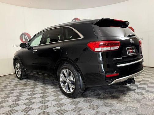 Ebony Black 2016 Kia Sorento SX
