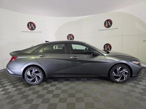 2025 Hyundai ELANTRA Sport