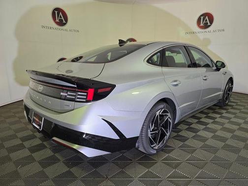 Aero Silver 2026 Hyundai SONATA SEL