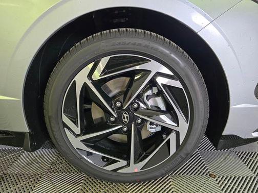 Aero Silver 2026 Hyundai SONATA SEL
