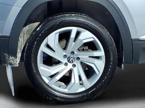 2021 Volkswagen Atlas 2.0T SE w/Technology