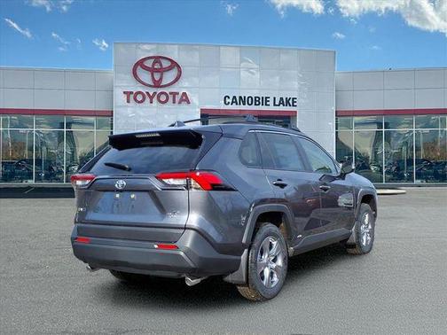 2025 Toyota RAV4 Hybrid LE