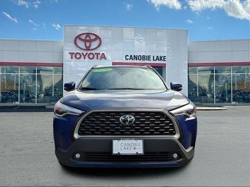 2024 Toyota Corolla Cross XLE