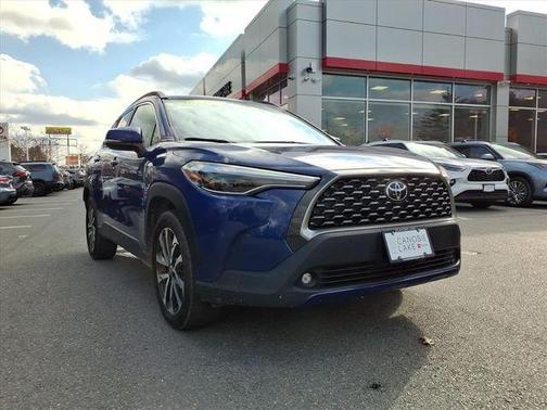 2024 Toyota Corolla Cross XLE