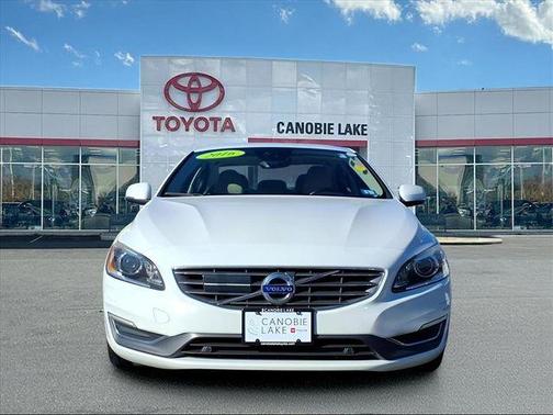 2016 Volvo S60 T5 Inscription Platinum