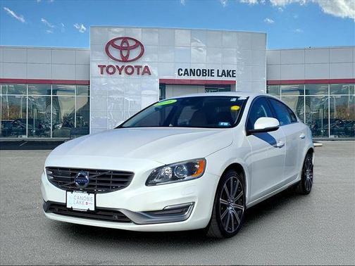 2016 Volvo S60 T5 Inscription Platinum