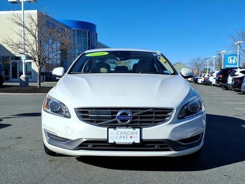 2016 Volvo S60 T5 Inscription Platinum