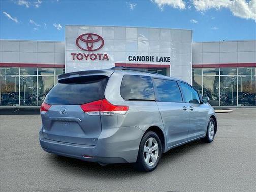2012 Toyota Sienna LE