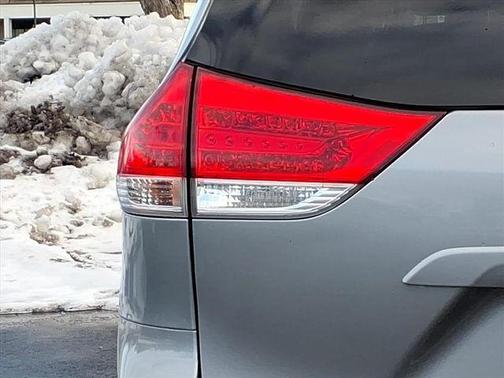 2012 Toyota Sienna LE