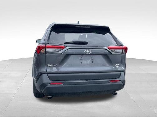 Magnetic Gray Metallic 2025 Toyota RAV4 XLE