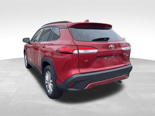 Barcelona Red Metallic 2022 Toyota Corolla Cross LE