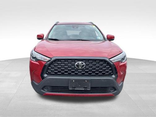 Barcelona Red Metallic 2022 Toyota Corolla Cross LE