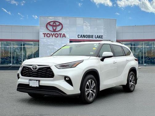 2024 Toyota Highlander XLE