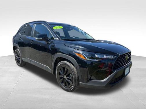 2025 Toyota Corolla Cross LE