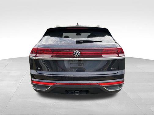 2025 Volkswagen Atlas Cross Sport 2.0T SE w/Technology 4MOTION