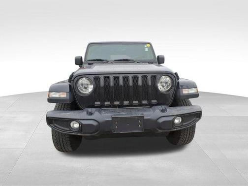 Black Clearcoat 2023 Jeep Wrangler 4-Door Sahara Altitude 4x4
