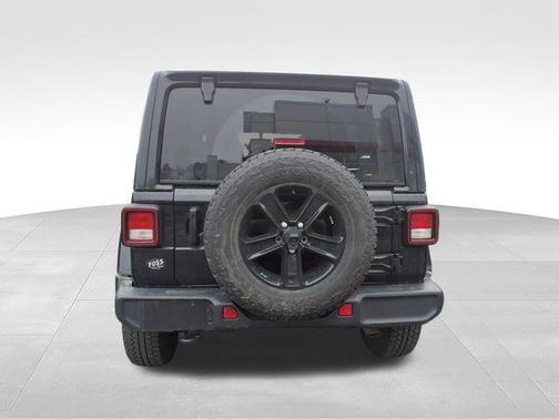 2023 Jeep Wrangler 4-Door Sahara Altitude 4x4