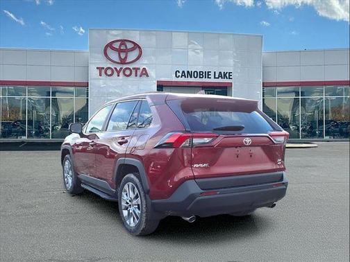 2025 Toyota RAV4 XLE Premium