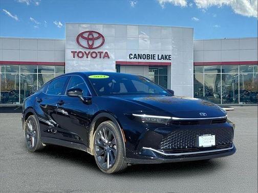 2024 Toyota Crown Limited