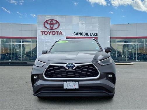 2024 Toyota Highlander Hybrid XLE
