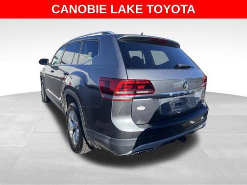 Platinum Gray Metallic 2019 Volkswagen Atlas 3.6L SE