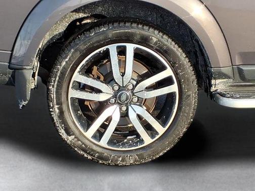 2016 Land Rover LR4 Base