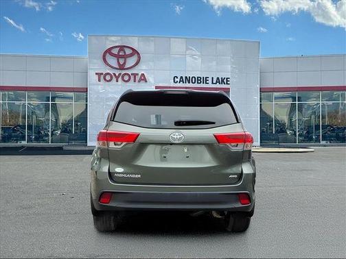 2019 Toyota Highlander LE