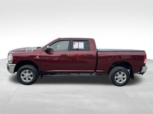 Delmonico Red Pearlcoat 2022 RAM 2500 Big Horn Crew Cab 4x4 6'4' Box