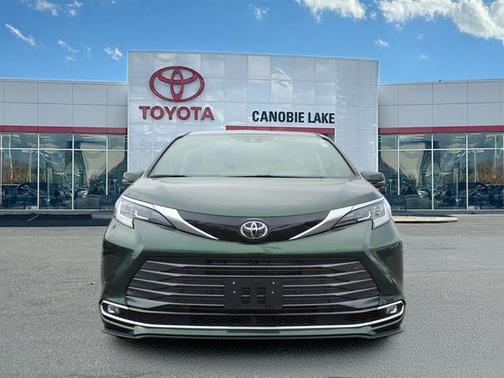 2026 Toyota Sienna Limited