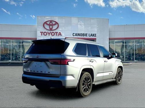 2024 Toyota Sequoia SR5