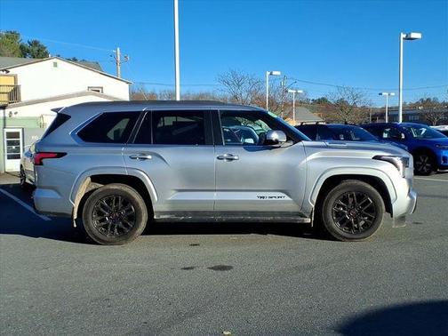 2024 Toyota Sequoia SR5