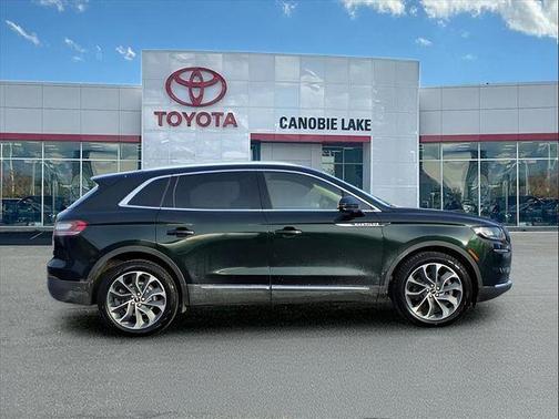 2021 Lincoln Nautilus Reserve