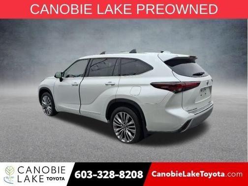 2025 Toyota Highlander Platinum