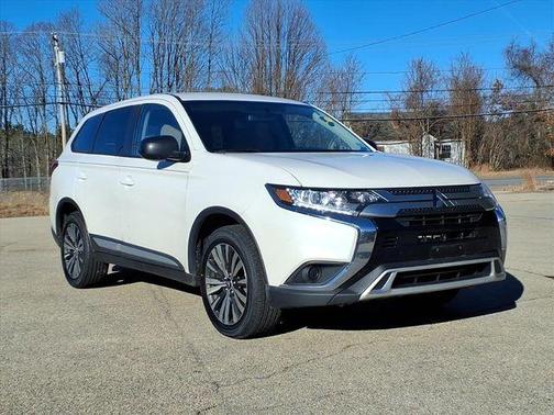 2020 Mitsubishi Outlander SE