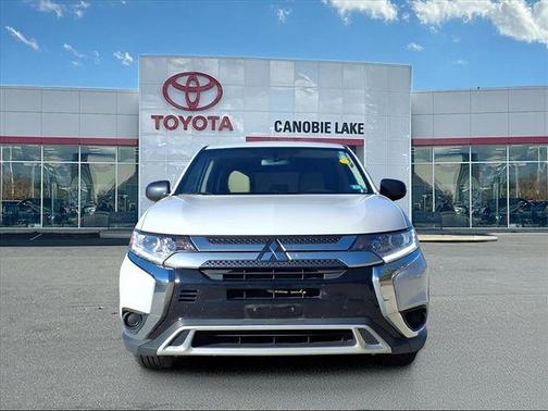 2020 Mitsubishi Outlander SE