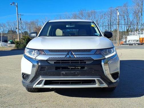 2020 Mitsubishi Outlander SE