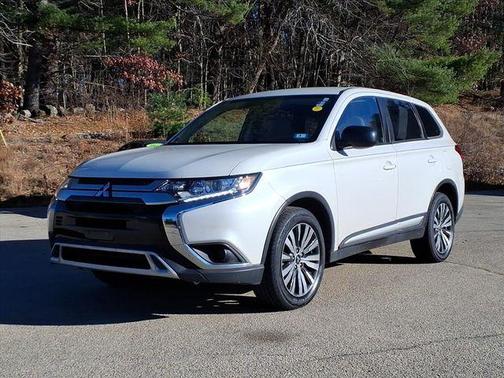 2020 Mitsubishi Outlander SE