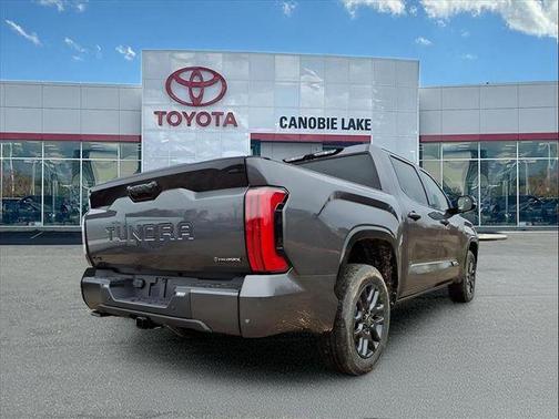 2026 Toyota Tundra Hybrid Platinum